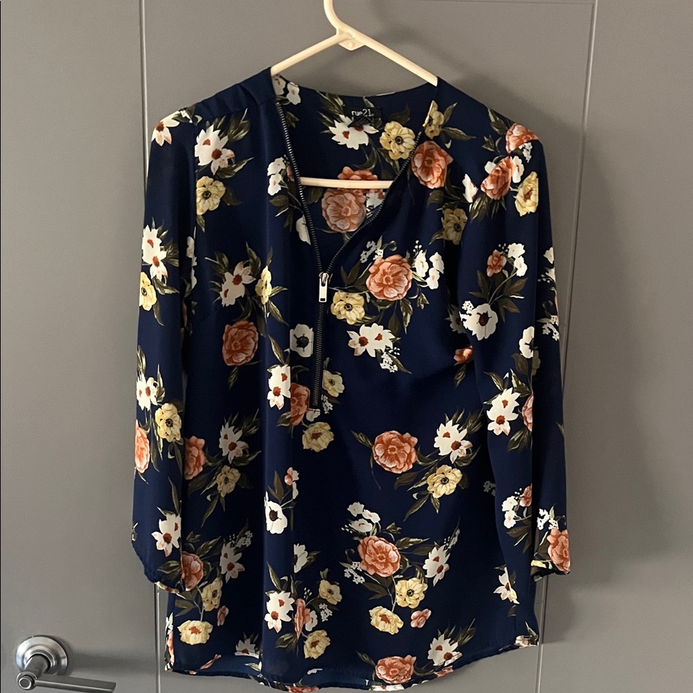 Rue21 Navy Floral Blouse with Zip Front
